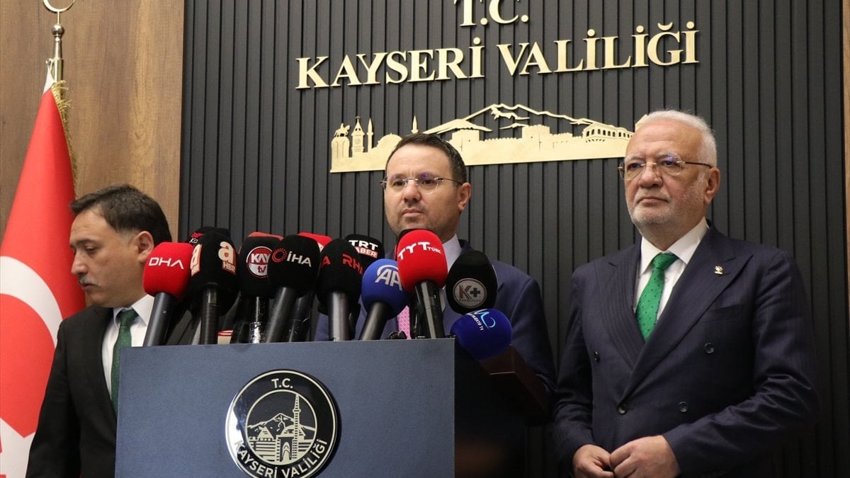 Akın Gürlek’ten yeni anayasa mesajı: Aksaklıların temel sebebi sağlıklı işleyen Anayasa eksikliği