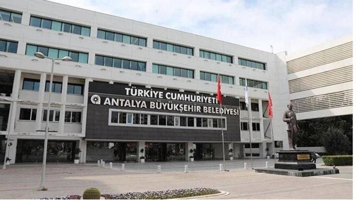 Antalya Büyükşehir Belediyesi’nde rüşvet ve yolsuzluk davası ikinci gününde