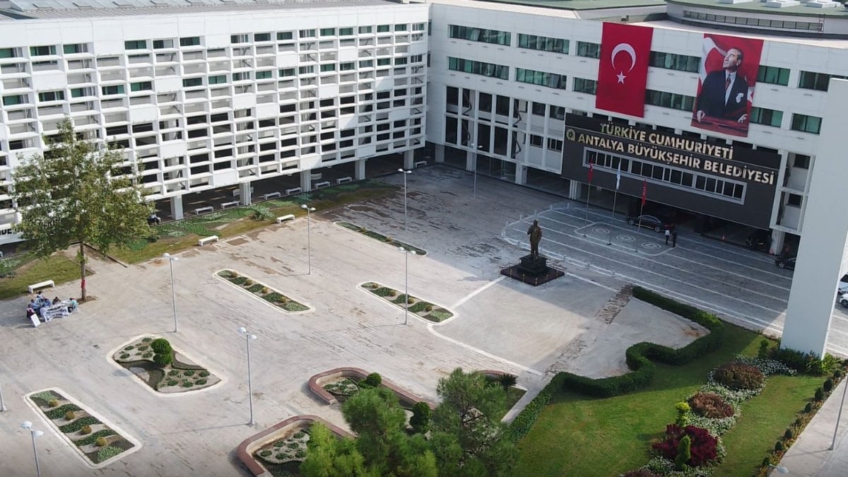 Antalya Büyükşehir Belediyesi’ne bir operasyon daha