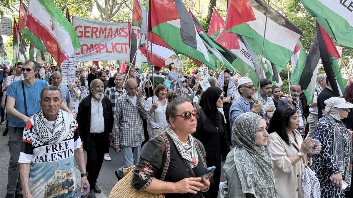 Berlin’de Filistin’e destek gösterisi düzenlendi