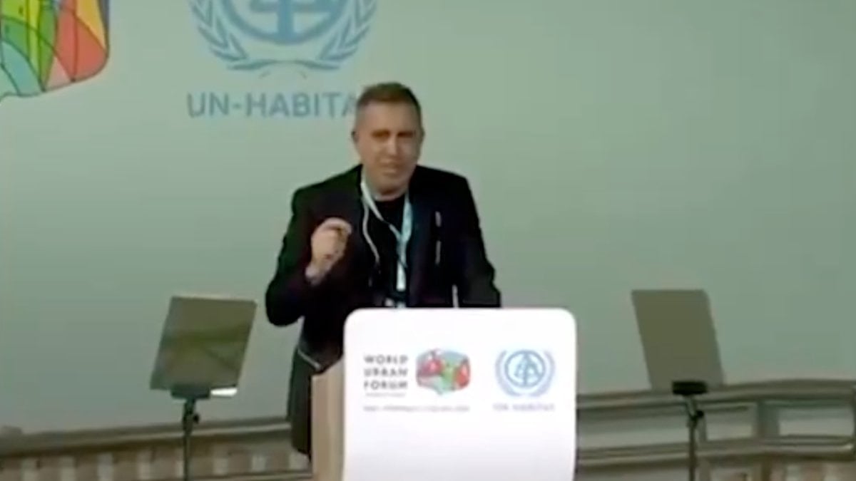 BM forumunda İsrail’i eleştiren Haluk Levent’in yayını kesildi