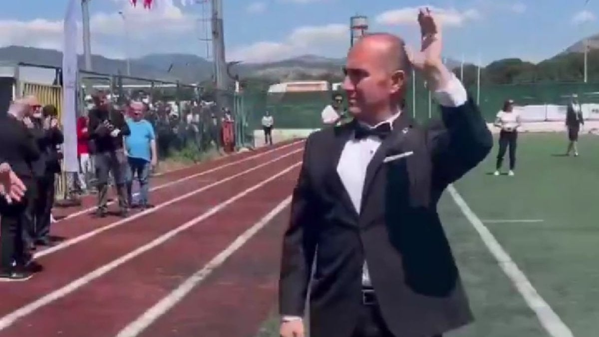 Bu yılın Atatürk’e benzeyeni İzmir’in Bergama ilçesinden çıktı