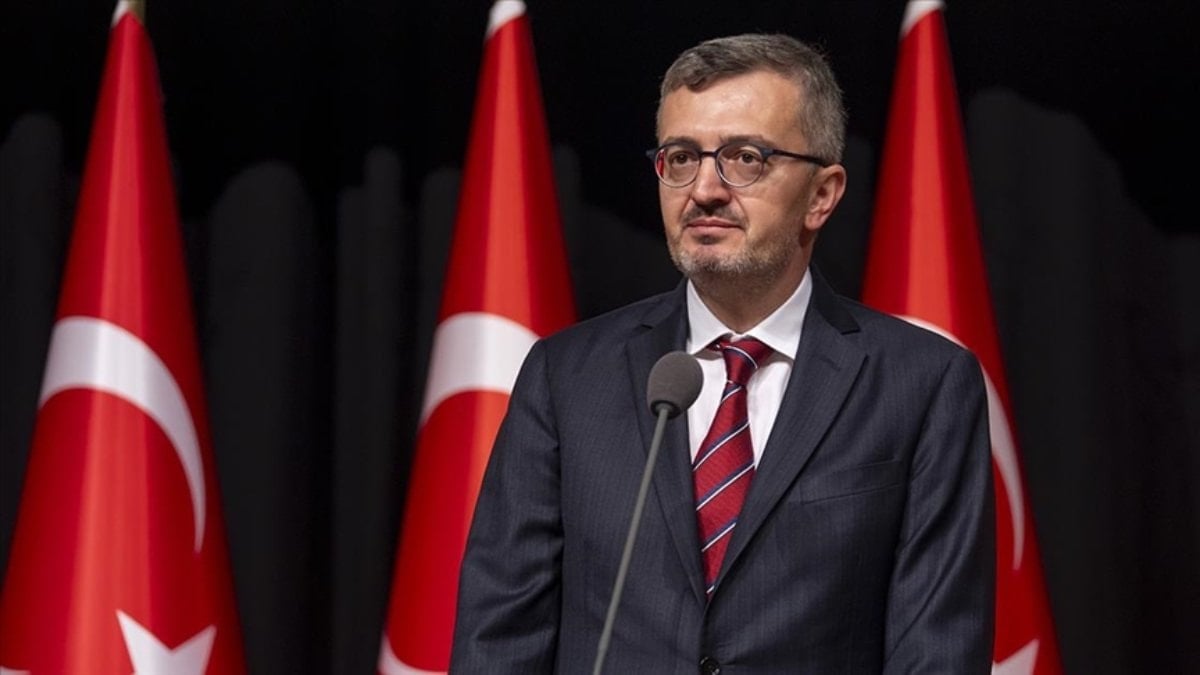 Burhanettin Duran, İsrail’in Küresel Sumud Filosu’na saldırısını kınadı