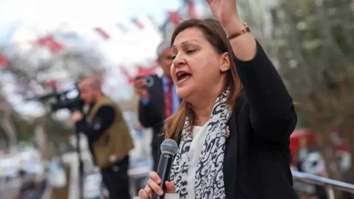 CHP, Burcu Köksal’ı kesin ihraç talebiyle disipline sevk etti