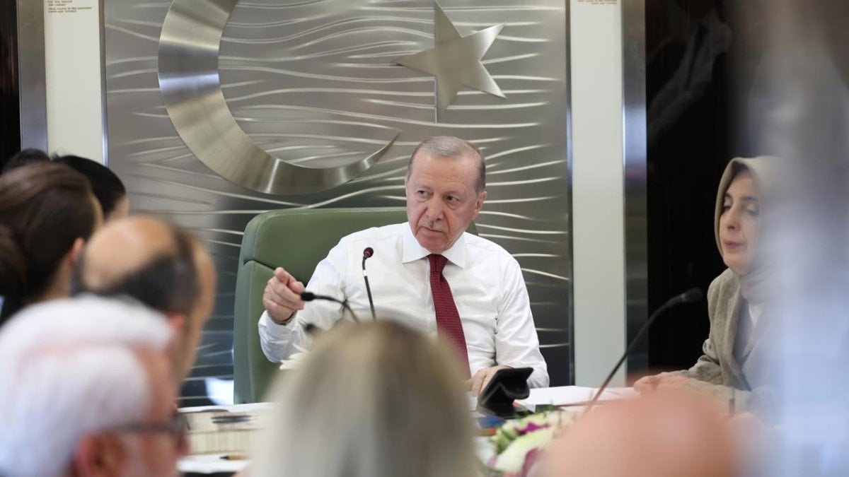 Cumhurbaşkanı Erdoğan, Türkiye’ye dönüş yolculuğunda gazetecilere konuştu