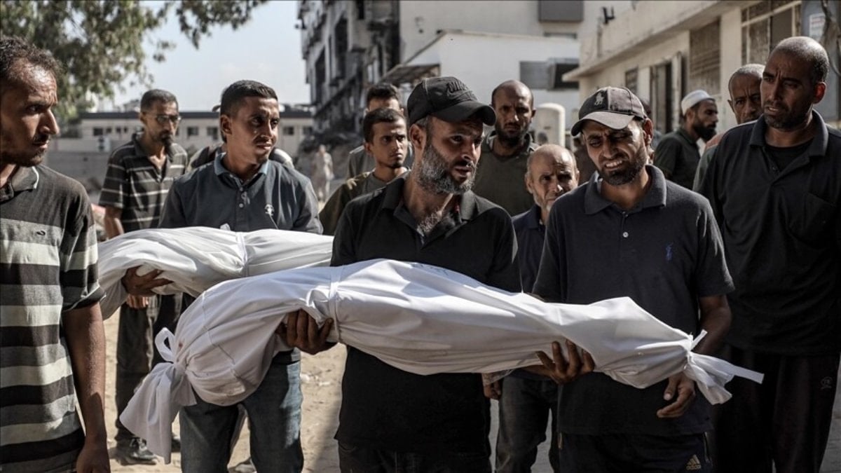 İsrail’in Gazze’ye saldırısında anne, baba ve 1 yaşındaki bebekleri hayatını kaybetti
