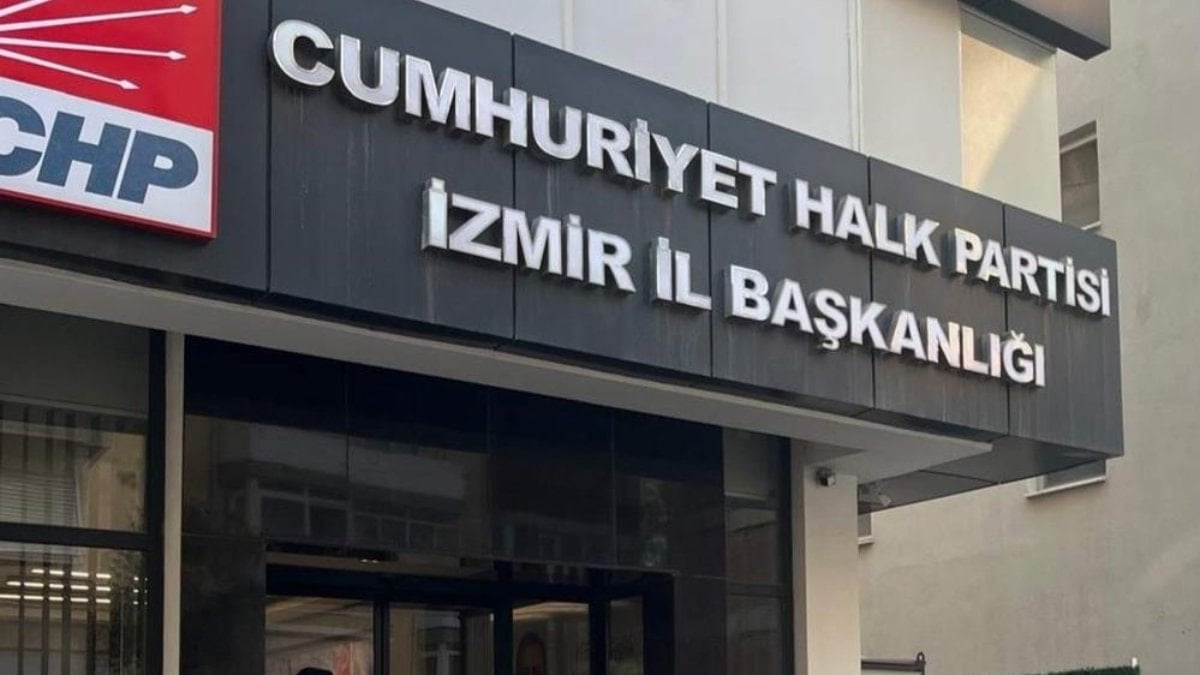 İzmir CHP’de bayramlaşma programı iptal edildi