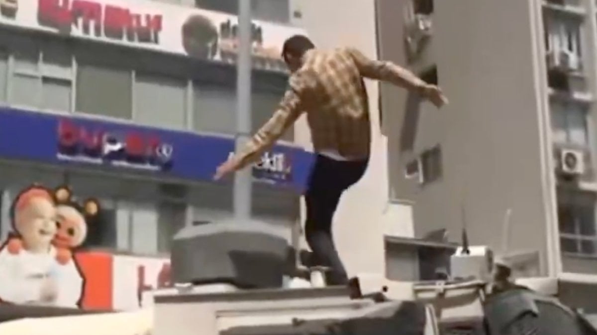 İzmir’de TOMA’ya zarar veren şahsın gözaltına alındığı anlar