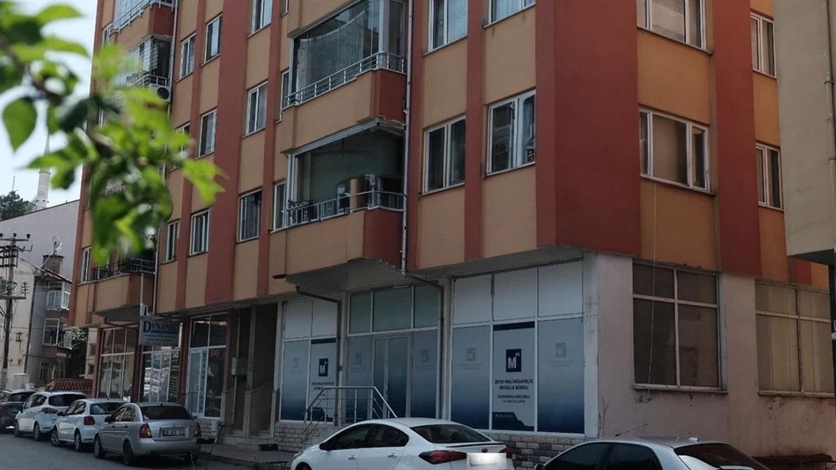 Kastamonu’da üniversiteli yarı çıplak camdan atladı: Evdeki araştırma görevlisi tutuklandı
