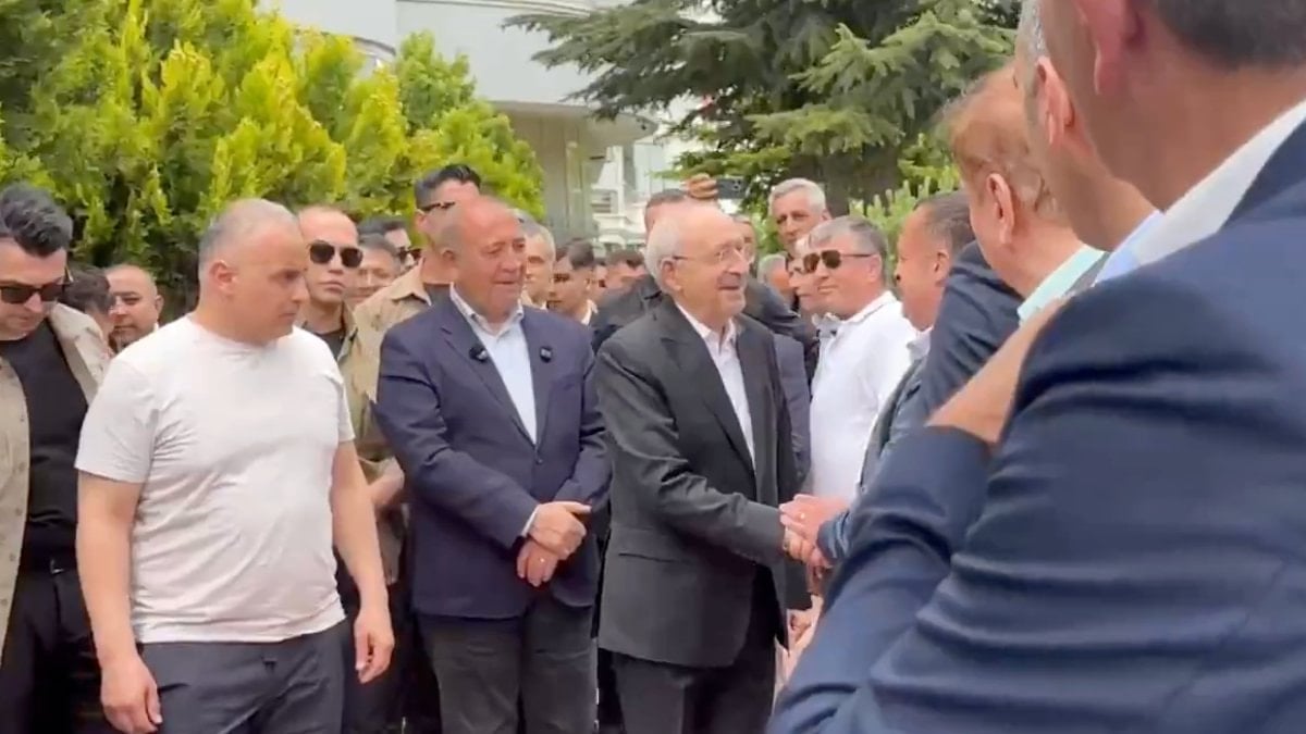 Kemal Kılıçdaroğlu CHP’lilerle bayramlaştı