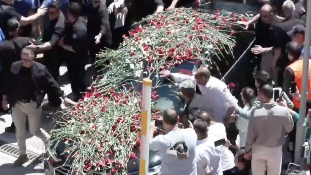 Kemal Kılıçdaroğlu’na CHP Genel Merkezi’nde coşkulu karşılama