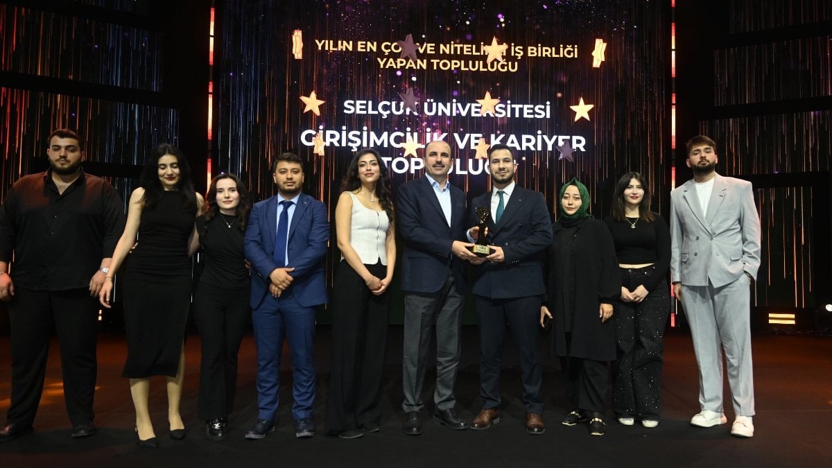 Konya’da ‘2. Gençlik Meclisi Topluluk Ödülleri’ sahiplerini buldu