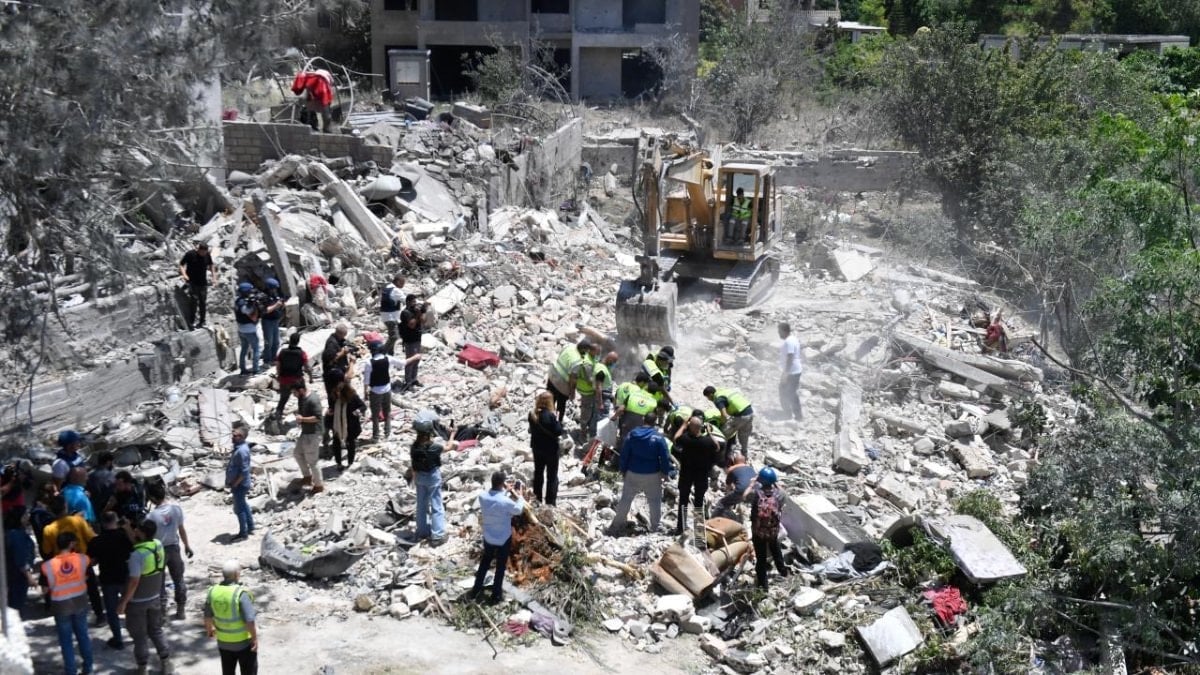 Lübnan’a hava saldırılarında can kaybı 21’e yükseldi