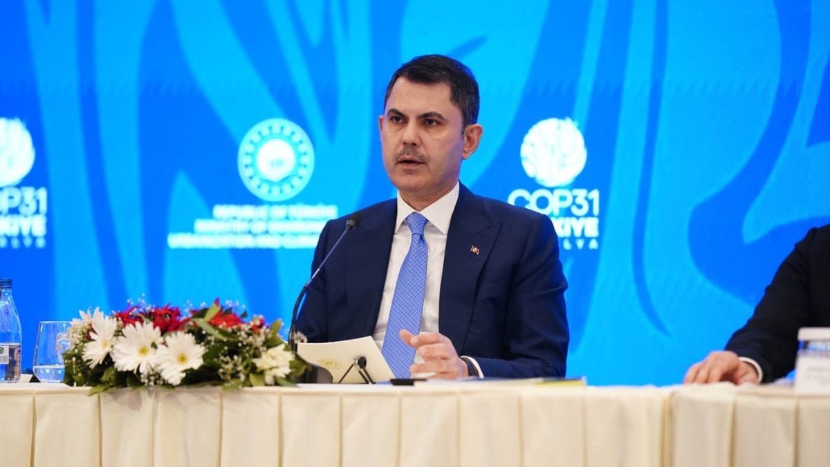 Murat Kurum Hatay’dan paylaştı: Birileri hükümet enkazın altında kalır diye bekledi