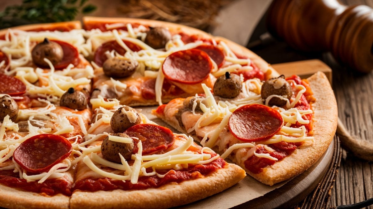 Norveç’te ilginç pizzacı: Halatla teslim ediyor