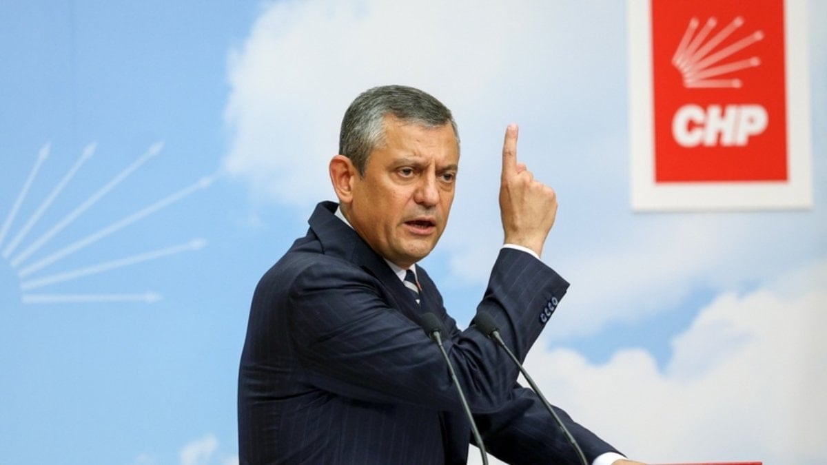 Özgür Özel, CHP’nin grup başkanı oldu