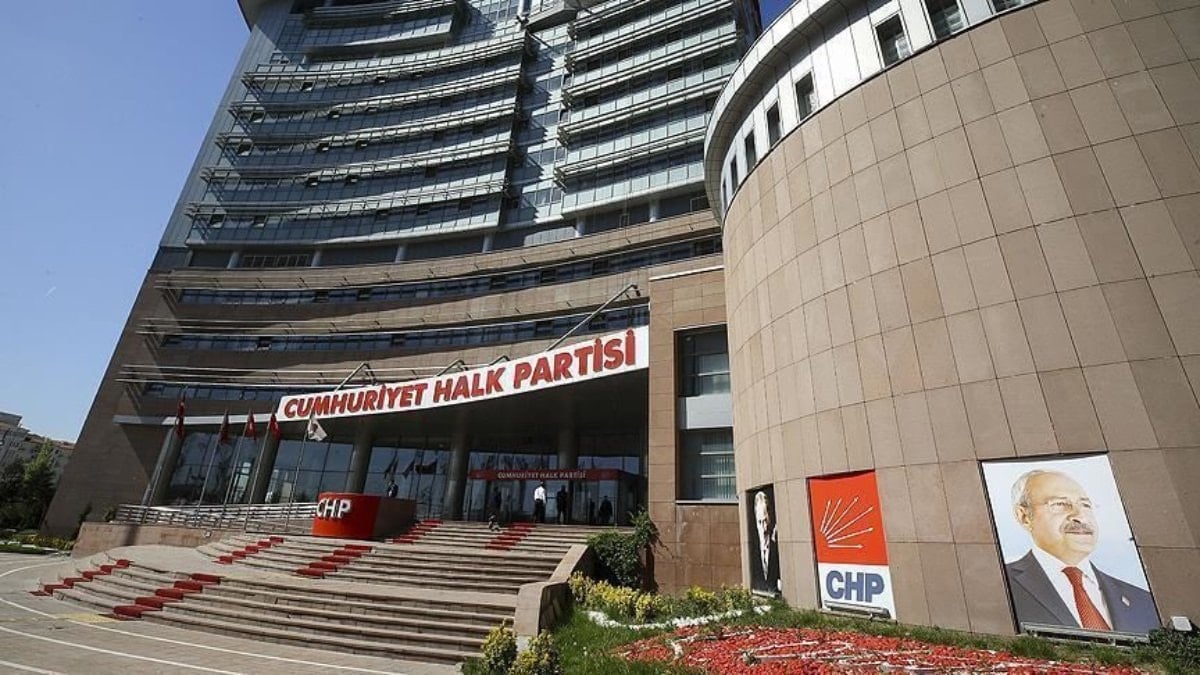 Özgür Özel’den ilk hamle: Ankara İl Örgütü’nü Genel Merkez’e çağırdı
