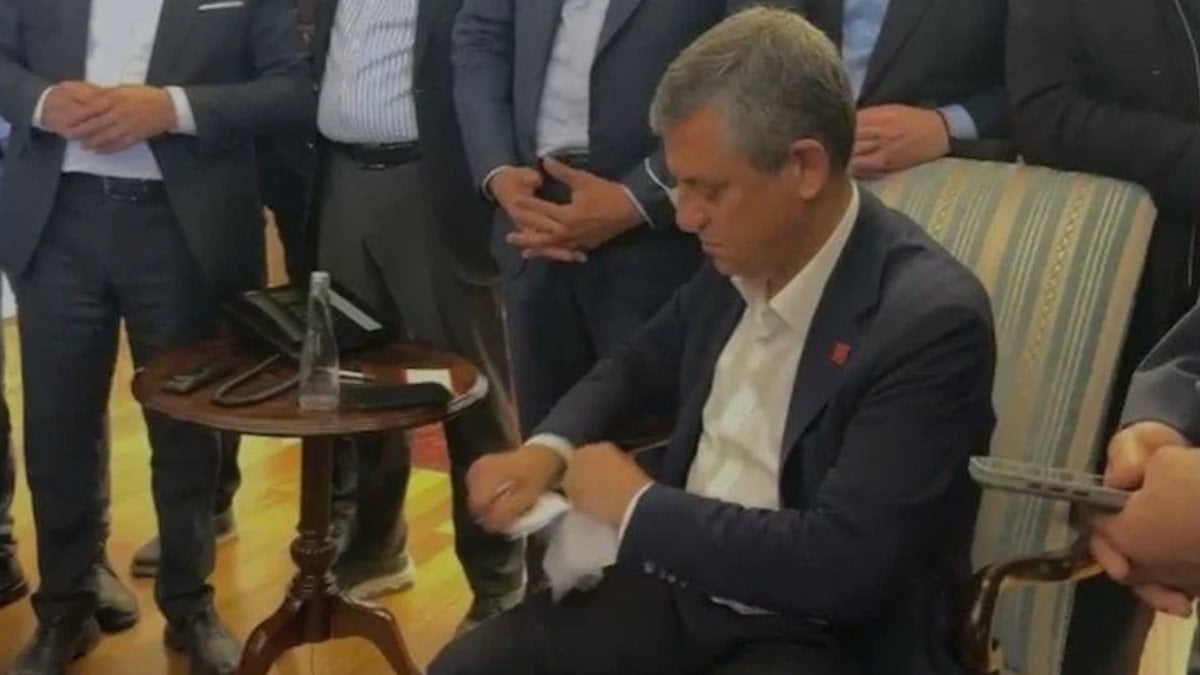 Özgür Özel’in mutlak butlan karar tebligatını okuduğu ortaya çıktı