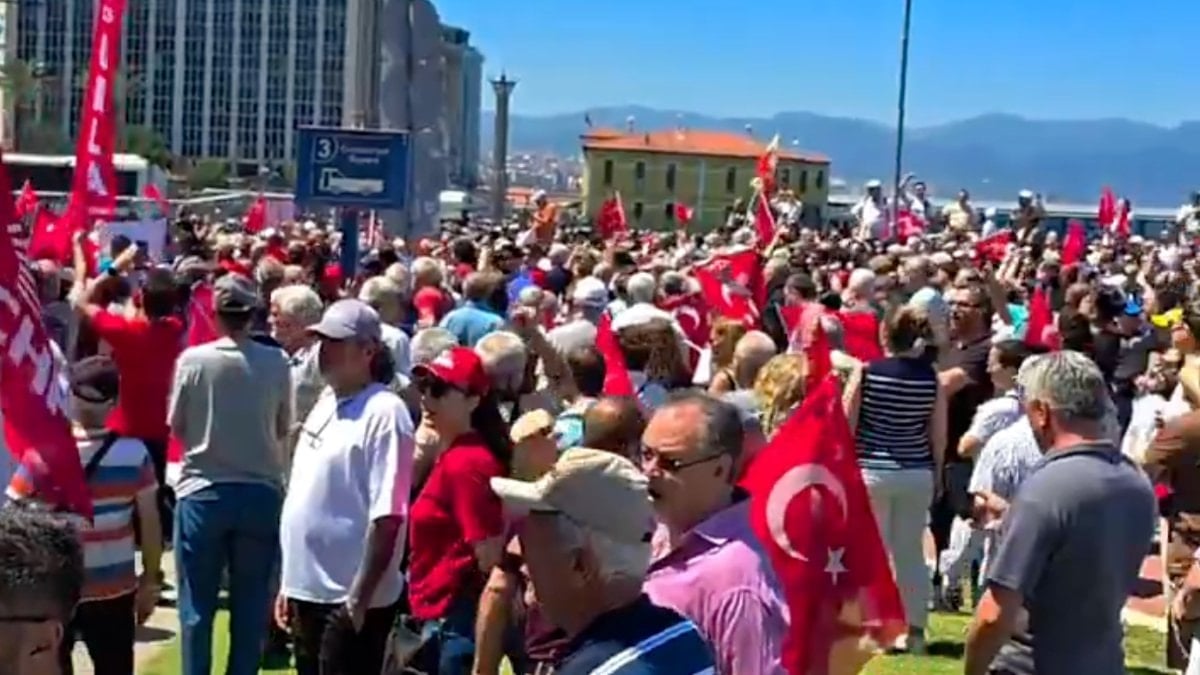 Özgür Özel’in mutlak butlan sonrası ilk mitingi: ‘Hain Kemal’ sloganları atıldı