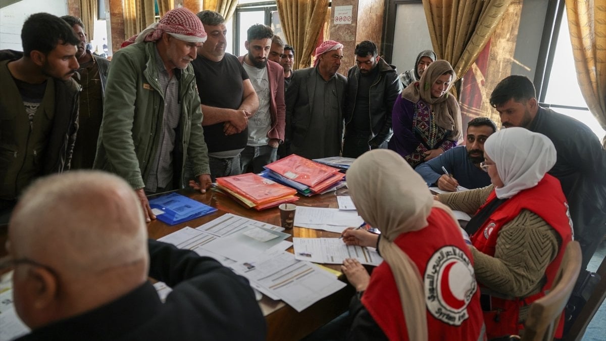 Suriye’de Kürt vatandaşlarına kimlik verilmeye başlandı