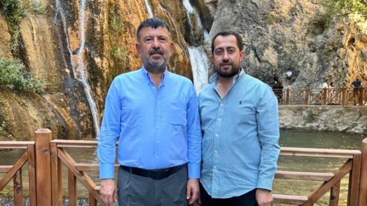 Veli Ağbaba’nın şoförü rüşvet soruşturmasından tutuklandı