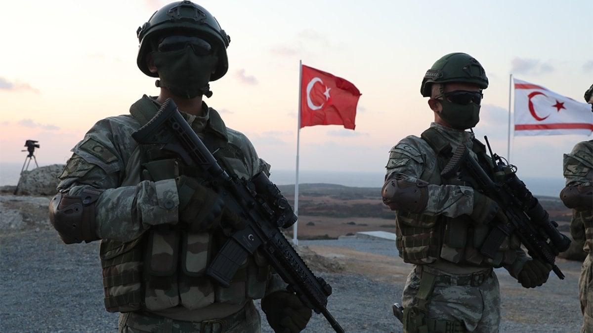 Yunan’ı kaygılandıran rapor: Türk tarafı askeri farkı açıyor