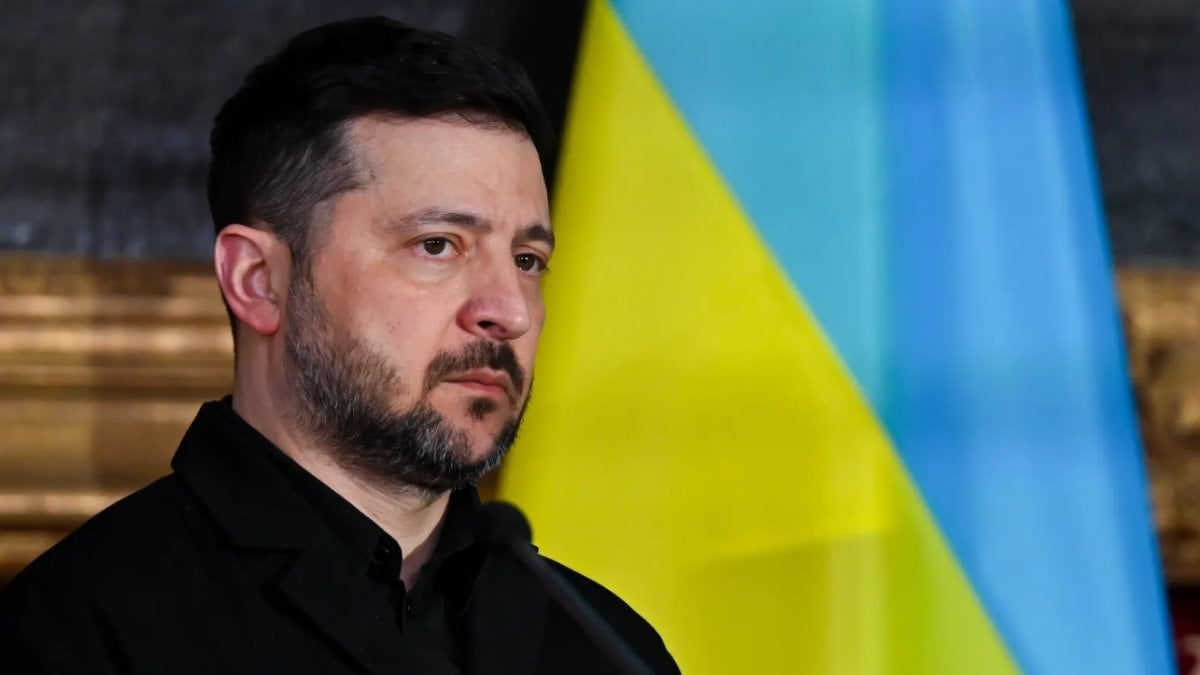 Zelensky’den anlaşma için görüşebileceğini söyleyen Putin’e yeşil ışık