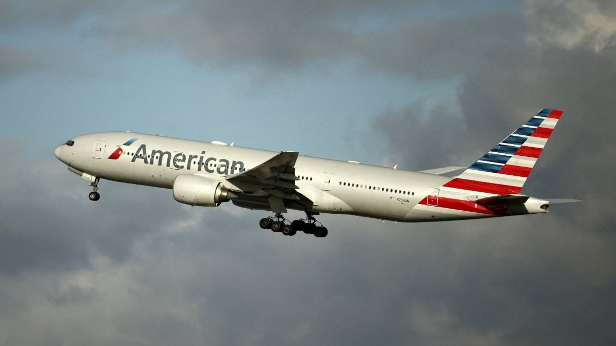 American Airlines, yakıt krizi nedeniyle uçuşlarını durdurdu