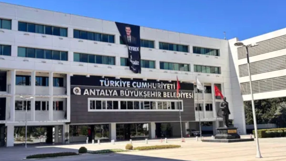 Antalya Büyükşehir Belediyesi soruşturmasında 5 tutuklama