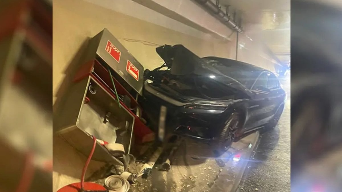 Avrasya Tüneli’nde kaza: Bir süre trafiğe kapatıldı