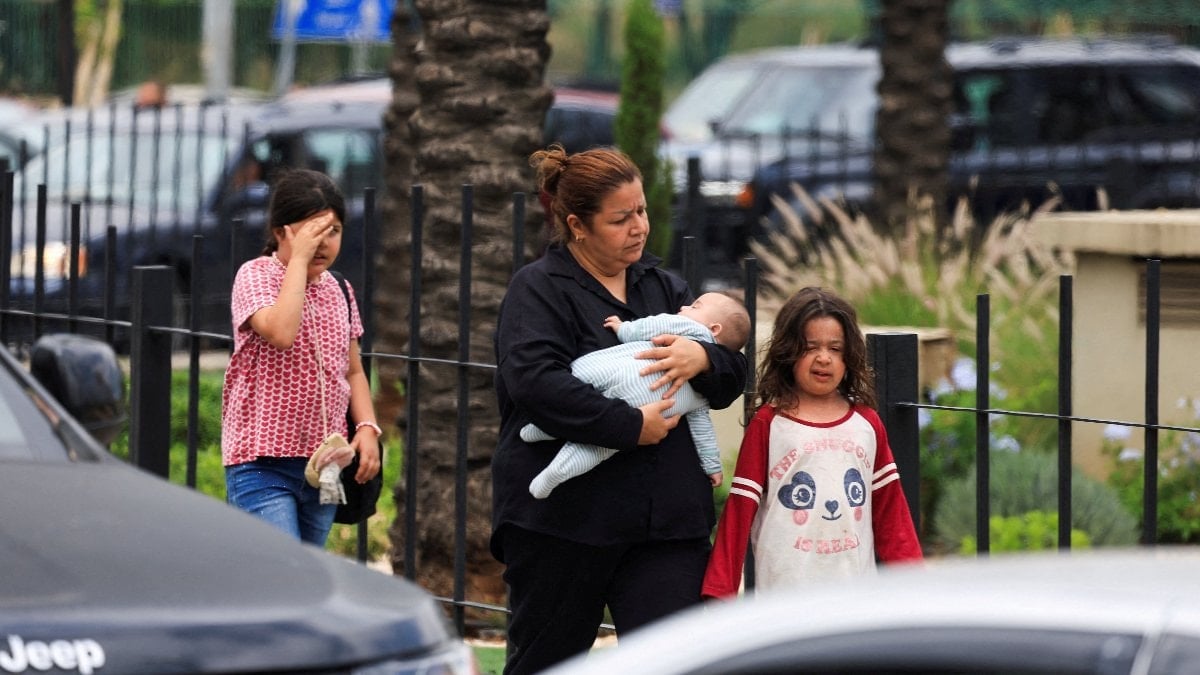 Binyamin Netanyahu’nun saldırı talimatının ardından Lübnan’da yeniden göç başladı