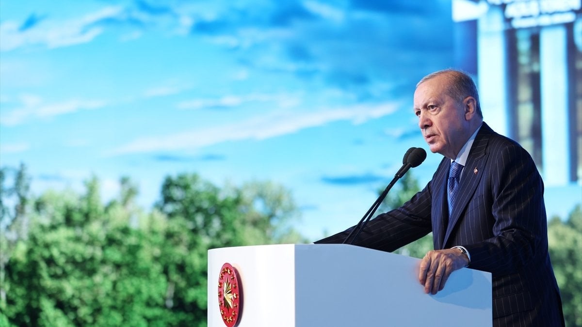 Cumhurbaşkanı Erdoğan, kabine toplantısının ardından açıklamalarda bulunuyor