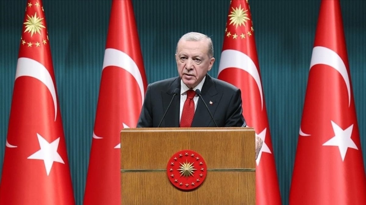 Cumhurbaşkanı Erdoğan, kabine toplantısının ardından açıklamalarda bulunuyor