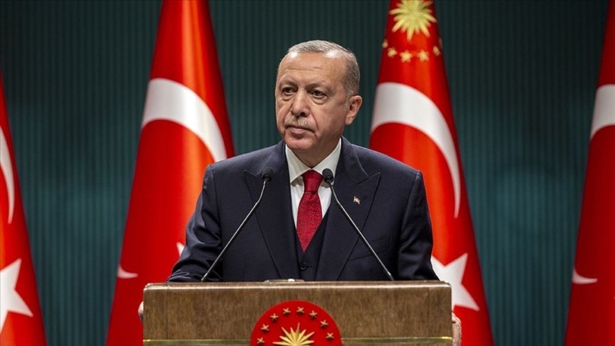 Cumhurbaşkanı Erdoğan’a AK Partili gençlerden Babalar Günü sürprizi