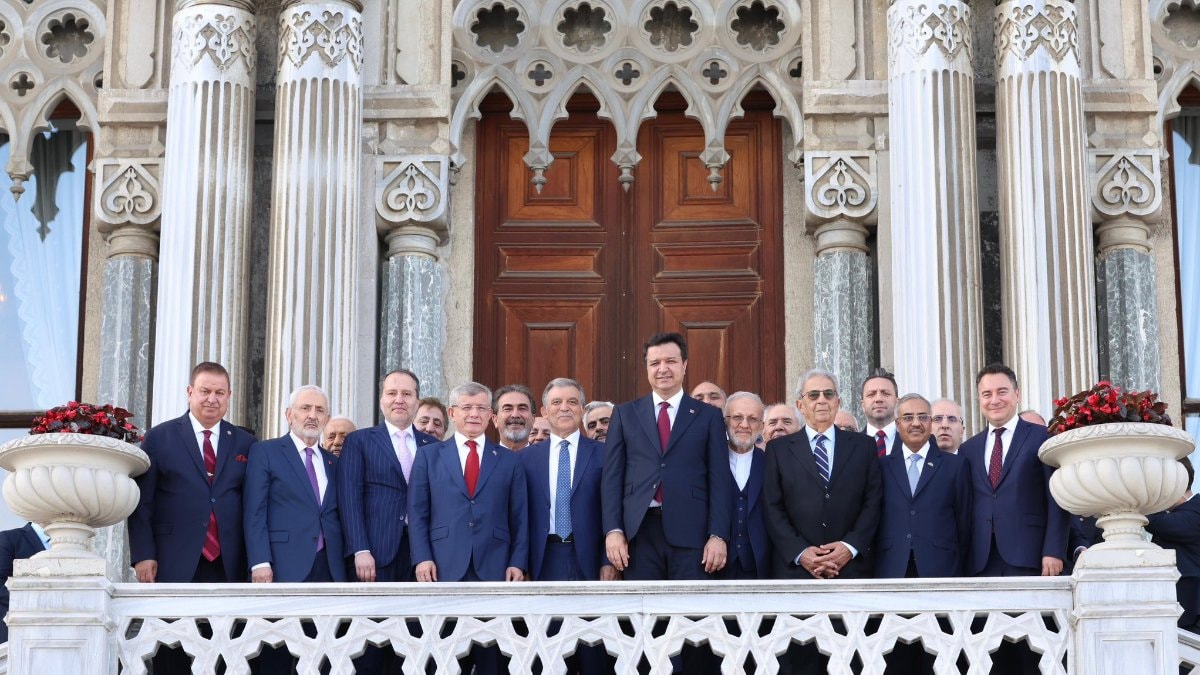 D-8’in kuruluş programı Milli Görüş kökenli isimleri buluşturdu