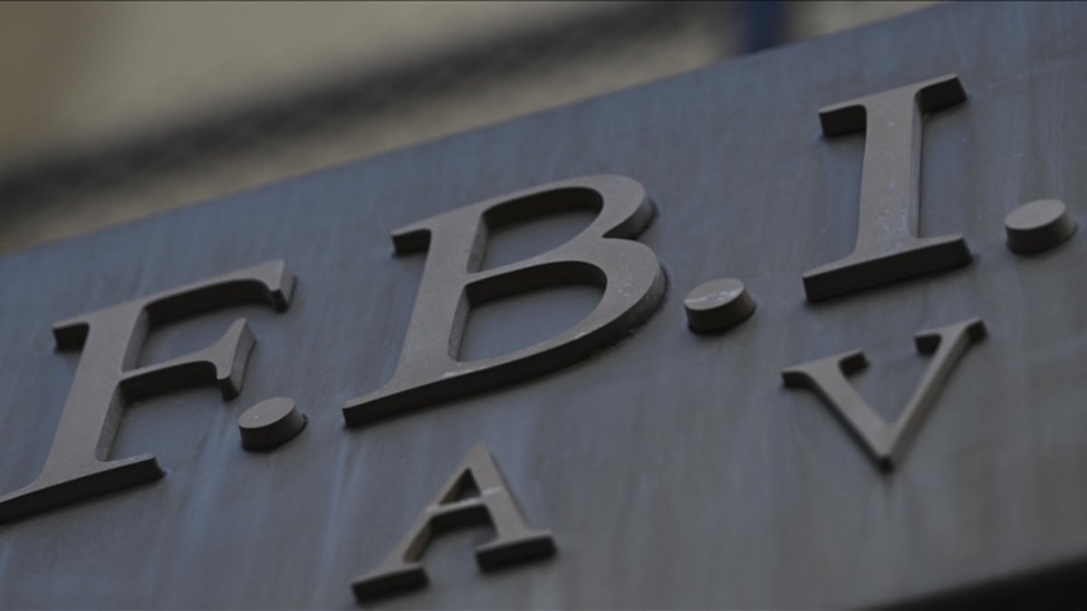 FBI’dan Çin uyarısı: Sahte iş tekliflriyle gizli bilgi toplanıyor