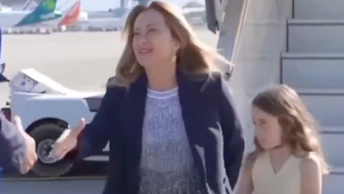 Giorgia Meloni’nin kızı, G7 Zirvesi’nde kameralardan saklandı
