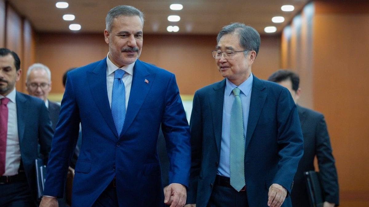 Hakan Fidan Güney Kore’de: Mevkidaşı Cho Hyun ile görüştü