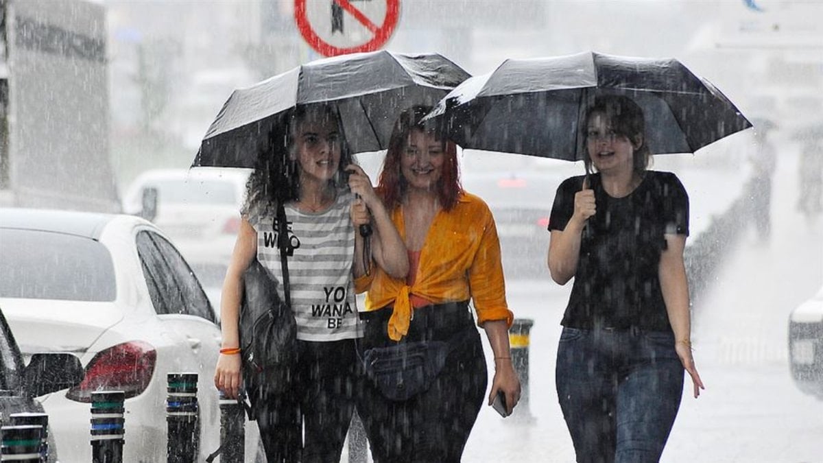İstanbul’da hafta sonu sağanak yağış bekleniyor