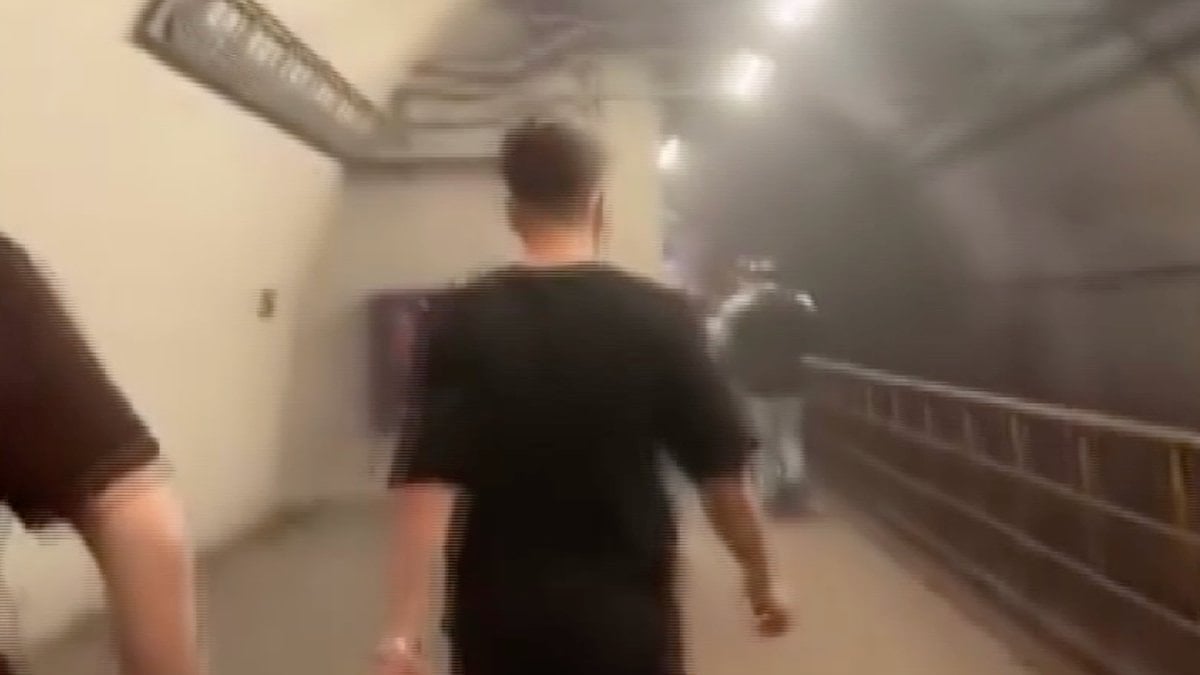 İstanbul’da metro arızası: Tünelde yürümek zorunda kaldılar