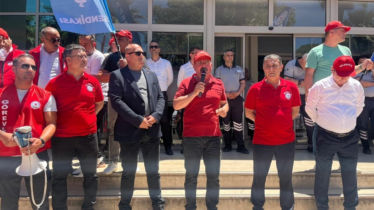 İzmir Büyükşehir Belediyesi’nde işçiler yine eylemde
