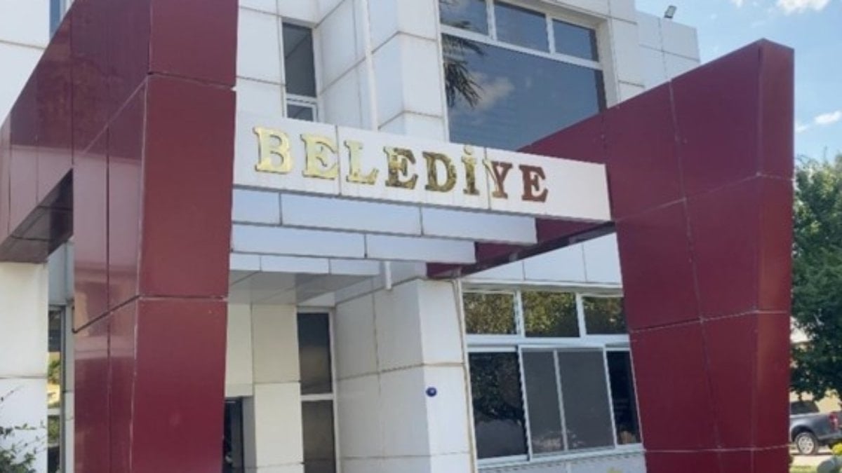 İzmir Seferihisar Belediyesi’ne rüşvet operasyonunda yeni gözaltı