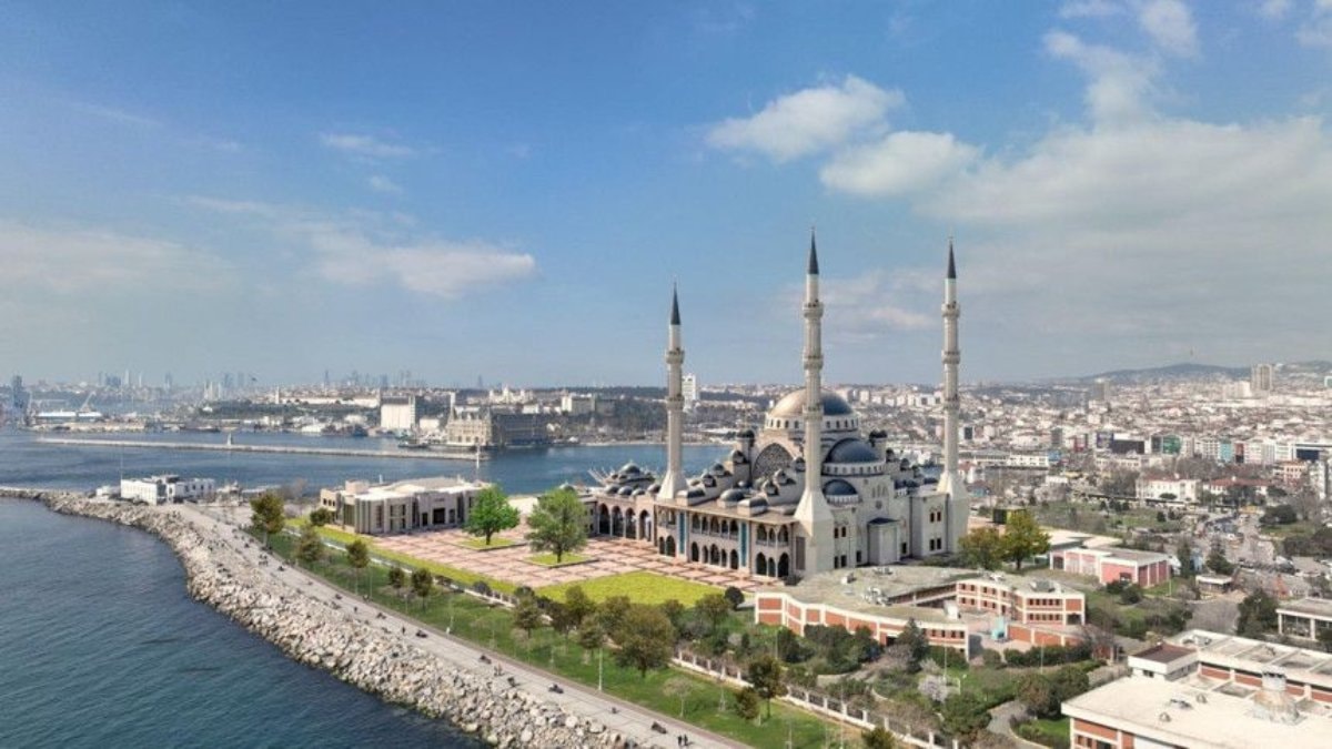 Kadıköy’e inşa edilecek caminin son hali: İlk kazma vuruldu