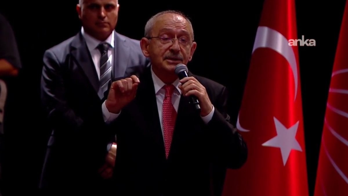 Kemal Kılıçdaroğlu: Pavyonda kurultay pazarlıkları yapanlara güle güle