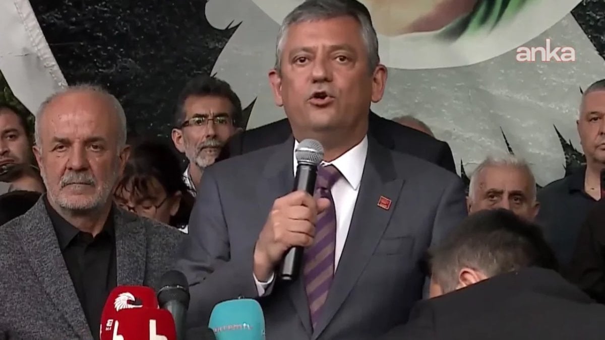 Özgür Özel taraftarları Alevi Dergahı’nda Hain Kemal sloganı attı