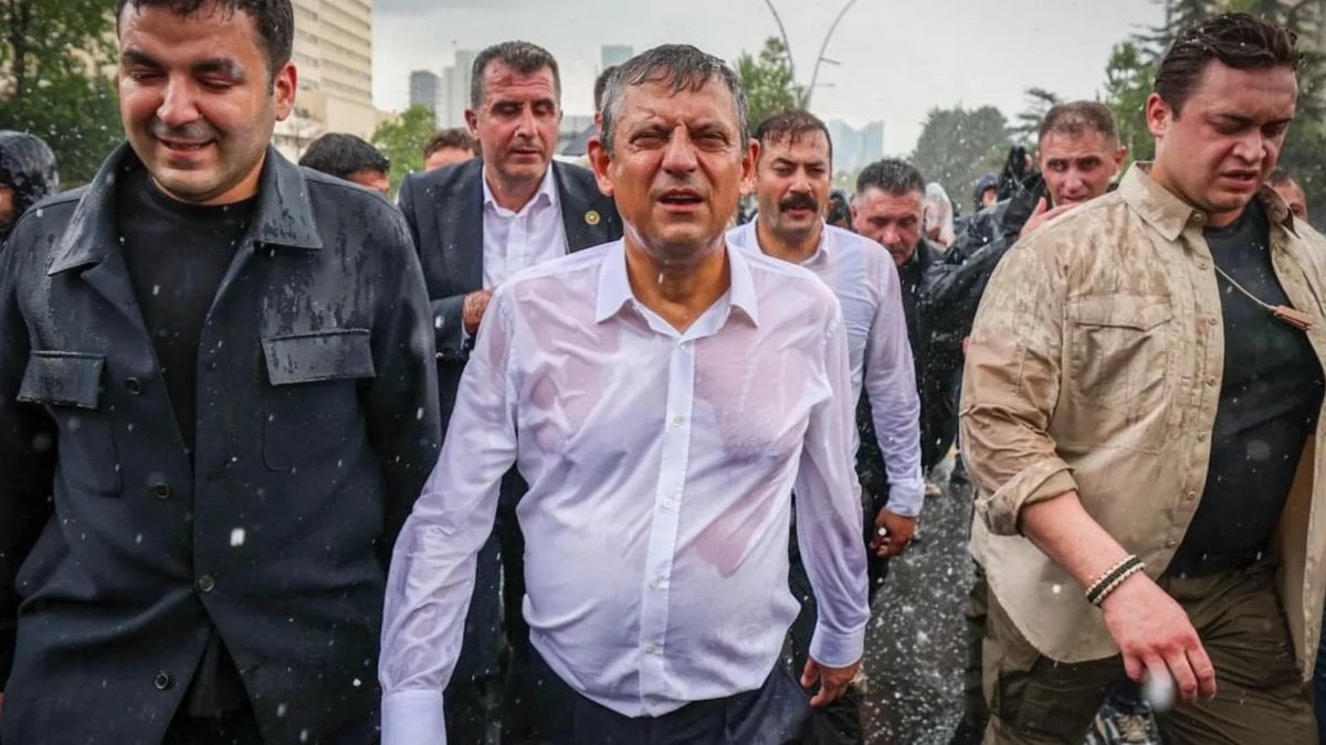 Özgür Özel’in kuracağı partinin adı ve logosu paylaşıldı