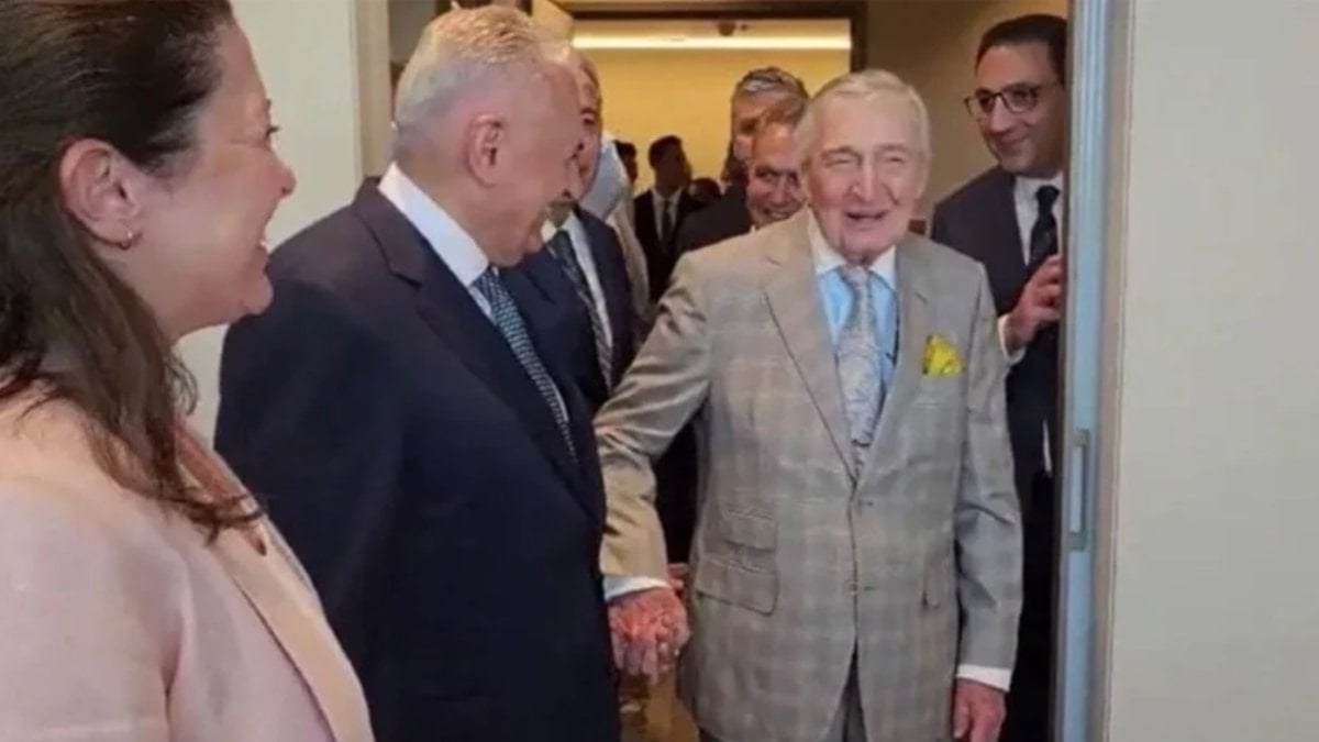 Rahmi Koç’un fıkrası tepki topladı: CHP’liler duruma sessiz kaldı