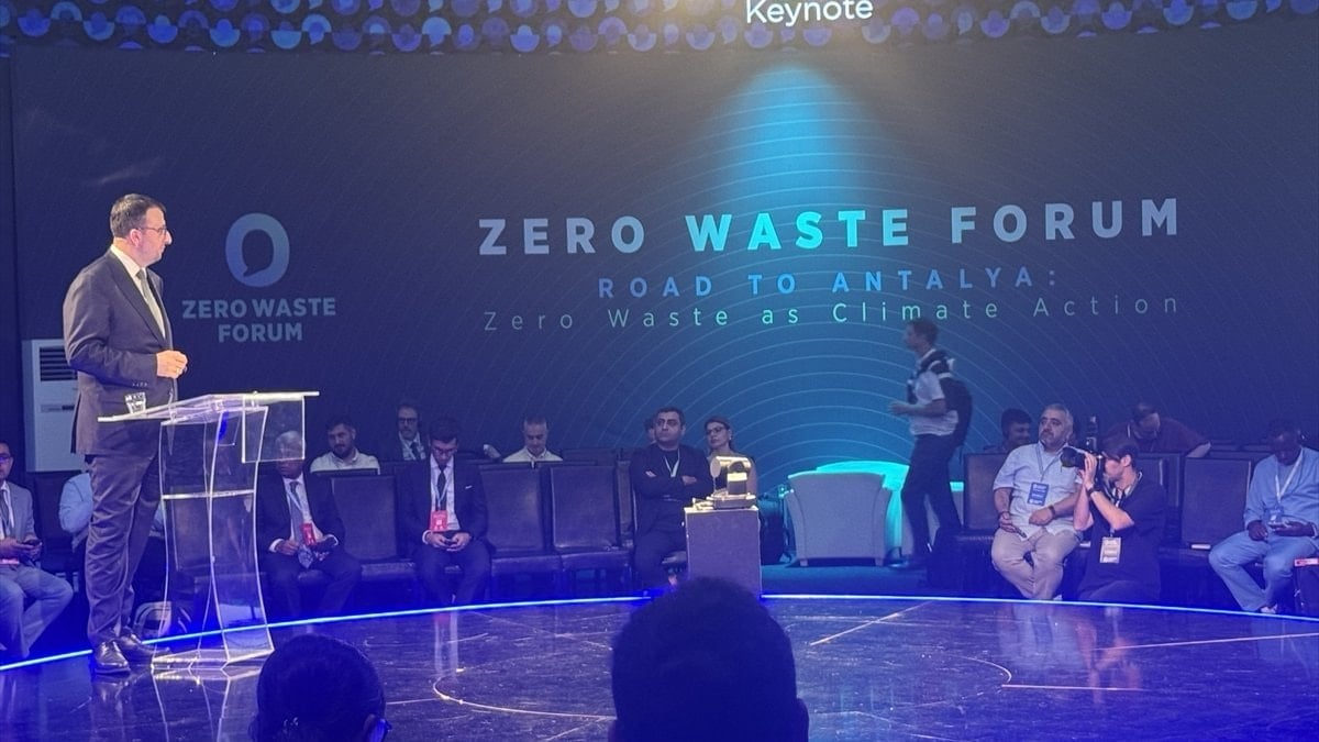 Sıfır Atık Forumu’nda sürdürülebilir enerji paneli: Geri kazanılan ürünler tasarruf kaynağı