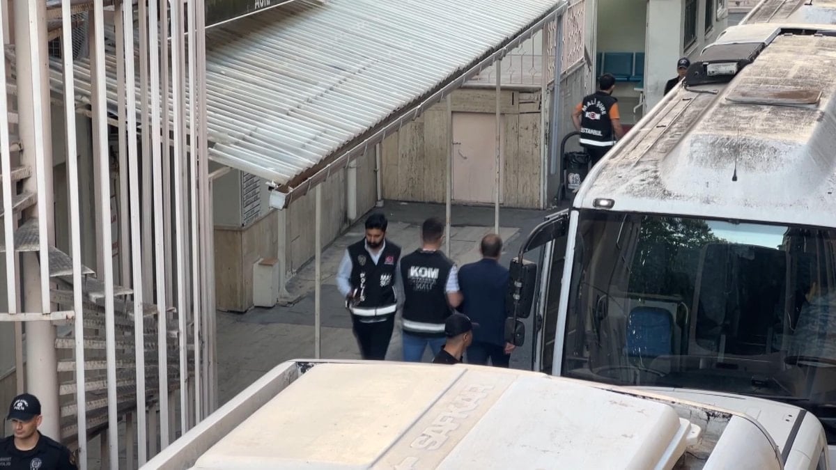 Silivri Belediyesi’ne ‘yolsuzluk’ soruşturmasında şüpheliler adliyede