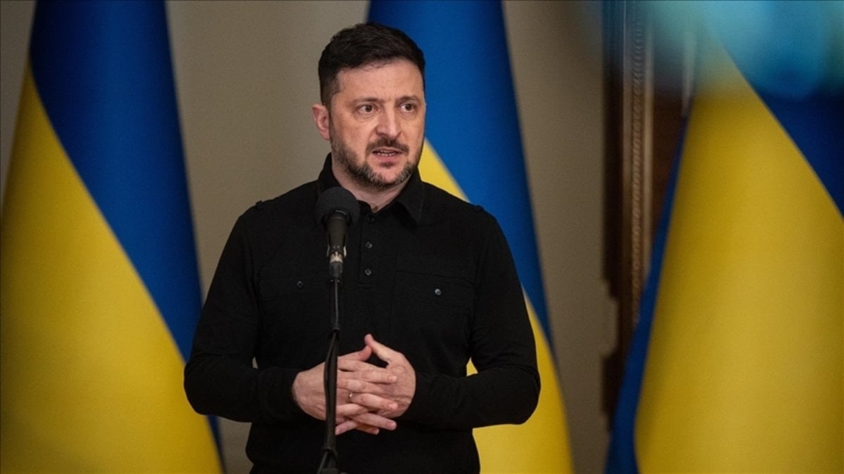 Vladimir Zelensky: Rusya, Çernobil Nükleer Santrali etrafındaki bölgeye saldırı düzenledi